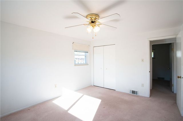 1079 Catherine Dr, Conway, PA 15027