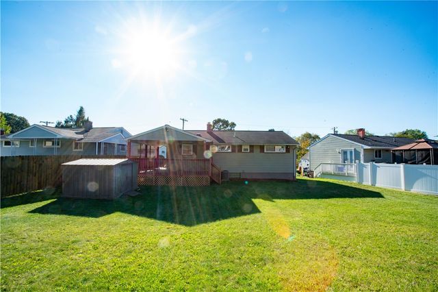 1079 Catherine Dr, Conway, PA 15027