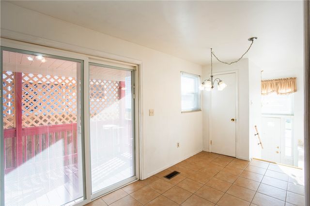 1079 Catherine Dr, Conway, PA 15027