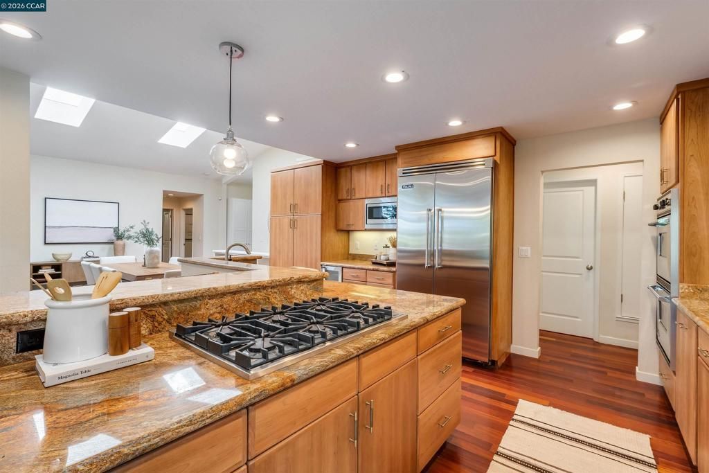 Image 10 of property listing at 1066 Via Baja, Lafayette, CA 94549