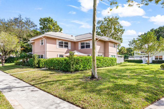 3136 Kingston Court, West Palm Beach, FL 33409