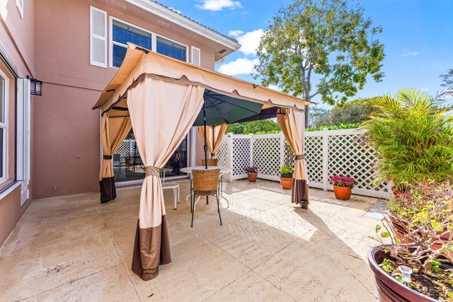 3136 Kingston Court, West Palm Beach, FL 33409