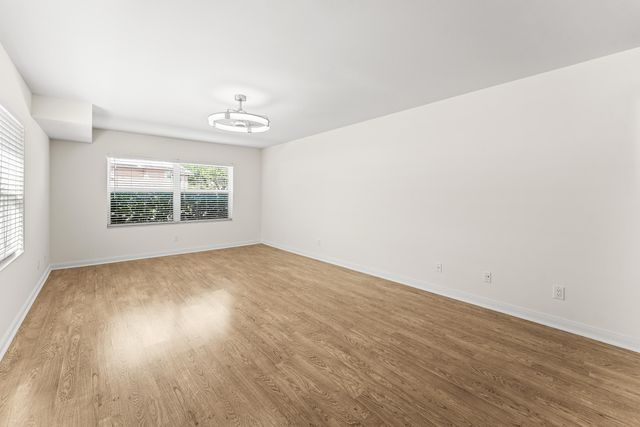 3136 Kingston Court, West Palm Beach, FL 33409