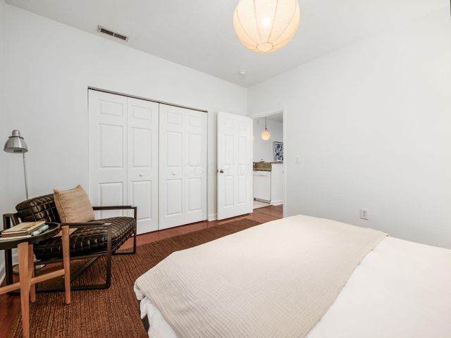 46 W Russell Street, Columbus, OH 43215