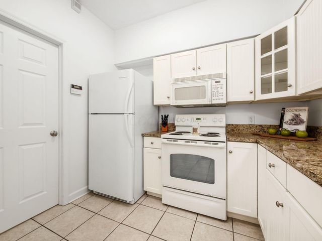 46 W Russell Street, Columbus, OH 43215