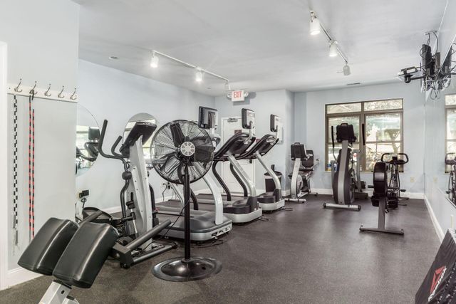 46 W Russell Street, Columbus, OH 43215