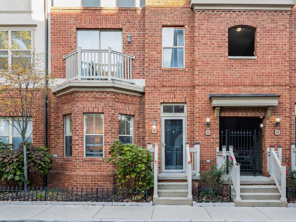 46 W Russell Street, Columbus, OH 43215
