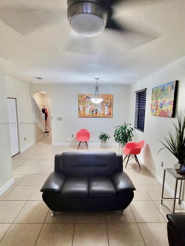 175 NE 26th Ave, Homestead, FL 33033