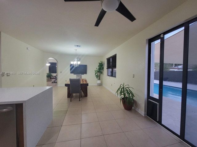 175 NE 26th Ave, Homestead, FL 33033