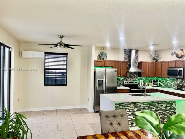 175 NE 26th Ave, Homestead, FL 33033