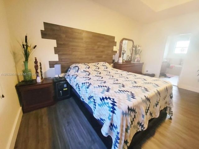 175 NE 26th Ave, Homestead, FL 33033