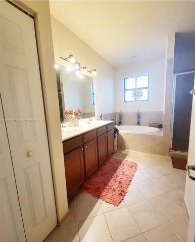 175 NE 26th Ave, Homestead, FL 33033