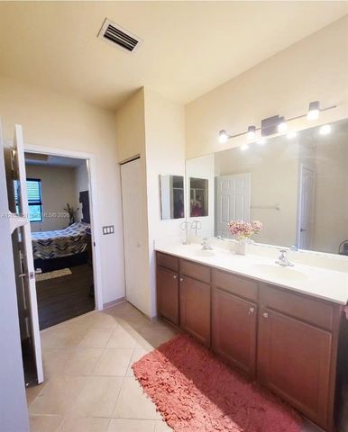 175 NE 26th Ave, Homestead, FL 33033