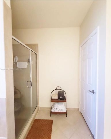 175 NE 26th Ave, Homestead, FL 33033