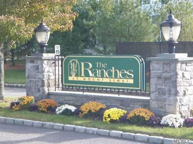 15 Constantine Way, Mount Sinai, NY 11766