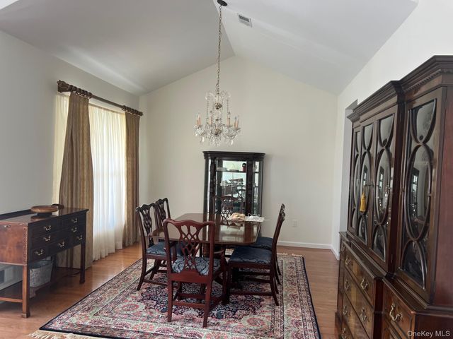 15 Constantine Way, Mount Sinai, NY 11766