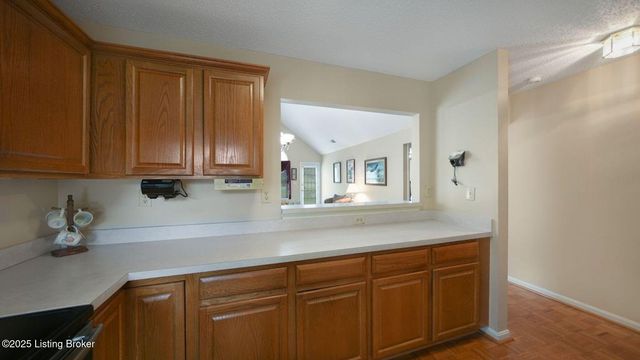 8001 Butler National Ct, Louisville, KY 40291