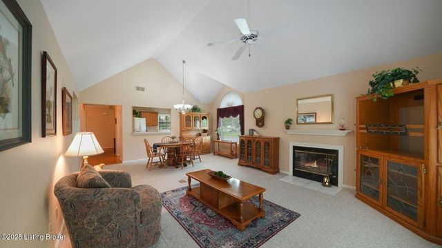 8001 Butler National Ct, Louisville, KY 40291