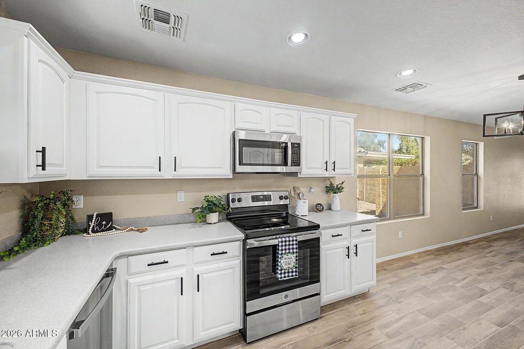 16928 W RIMROCK Street, Surprise, AZ 85388 — photo 4