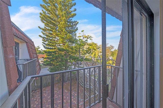 2605 10TH COURT, Palm Harbor, FL 34684