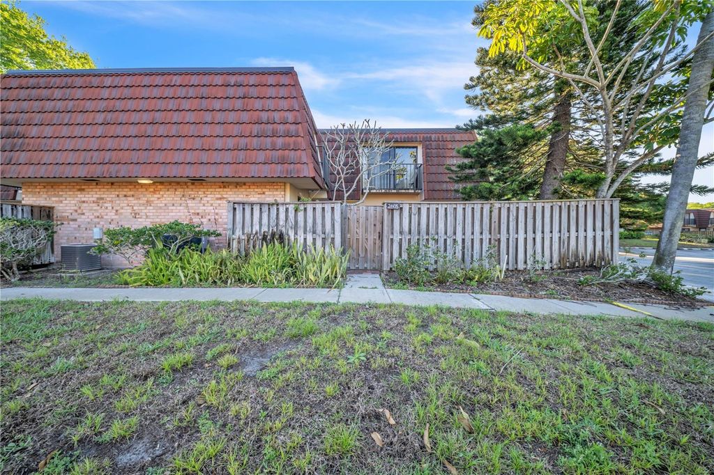 2605 10TH COURT, Palm Harbor, FL 34684