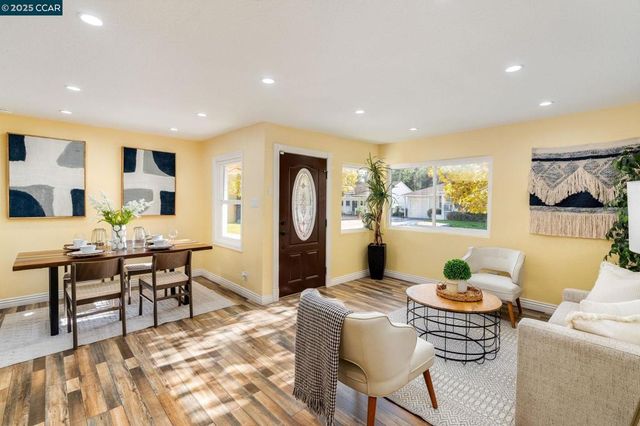 2941 Crawford St, Concord, CA 94518