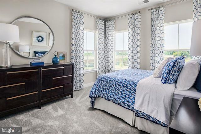 4427 DAISY REID AVE, Woodbridge, VA 22192