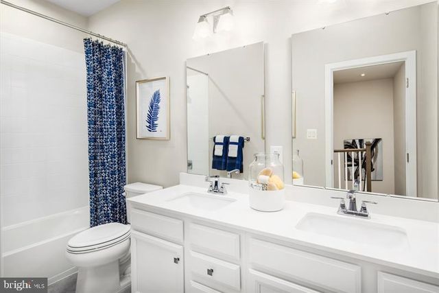 4427 DAISY REID AVE, Woodbridge, VA 22192