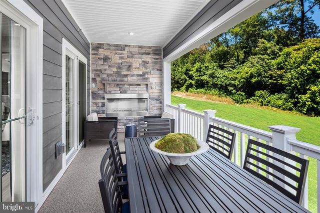4427 DAISY REID AVE, Woodbridge, VA 22192