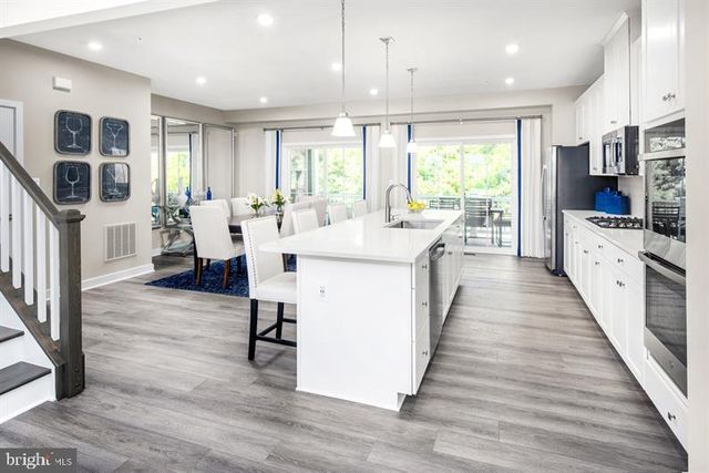 4427 DAISY REID AVE, Woodbridge, VA 22192