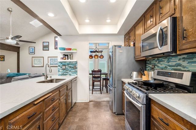 1708 Beechwood, Fullerton, CA 92835