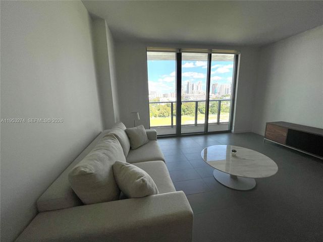 1600 NE 1st Ave 1018, Miami, FL 33132