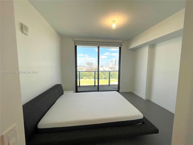 1600 NE 1st Ave 1018, Miami, FL 33132