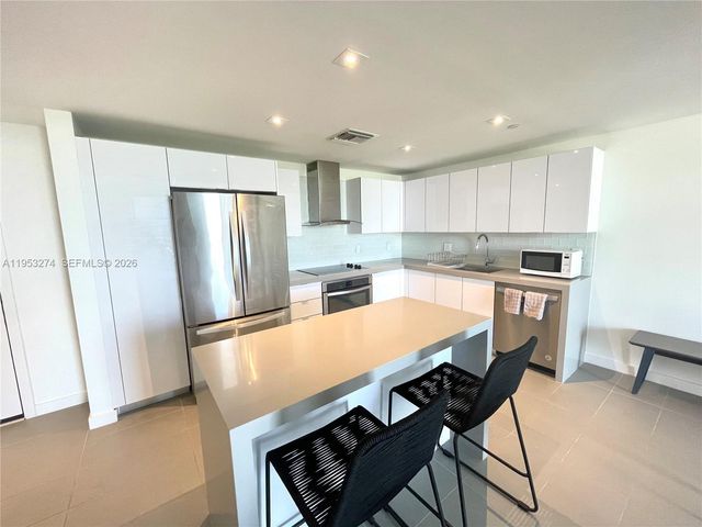 1600 NE 1st Ave 1018, Miami, FL 33132