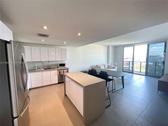 1600 NE 1st Ave 1018, Miami, FL 33132