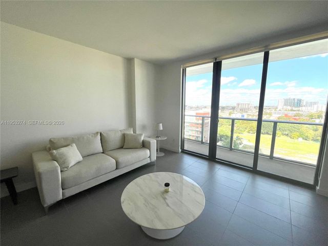 1600 NE 1st Ave 1018, Miami, FL 33132