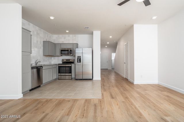 2169 W Harmont Drive, Phoenix, AZ 85021