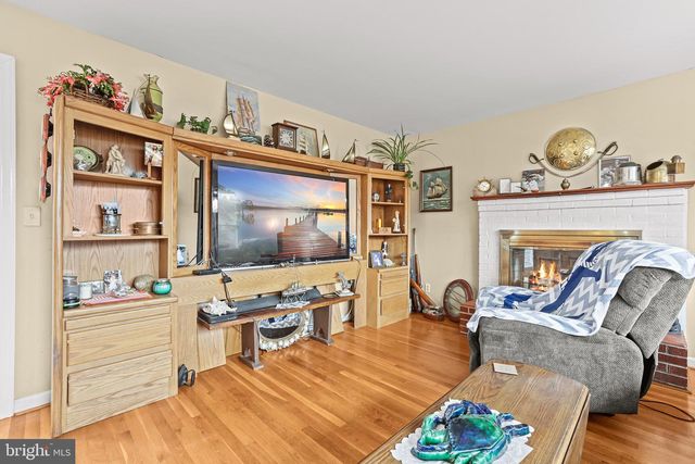 3504 WAKEFIELD ST, Colonial Beach, VA 22443