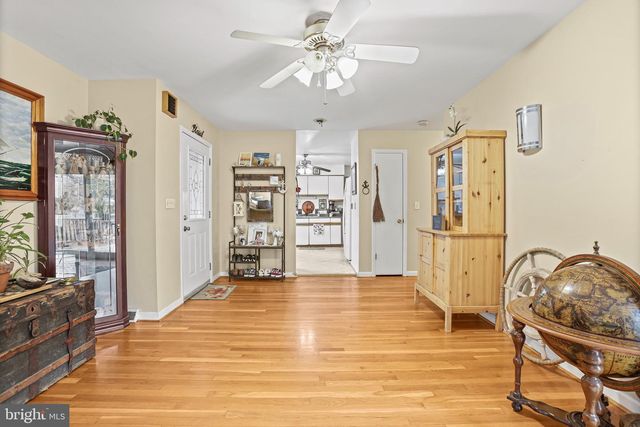 3504 WAKEFIELD ST, Colonial Beach, VA 22443