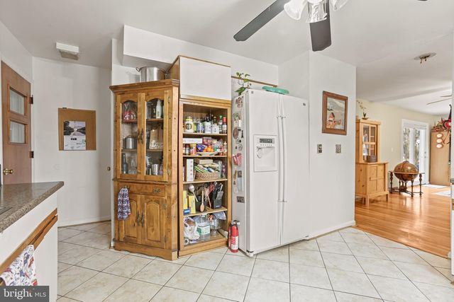 3504 WAKEFIELD ST, Colonial Beach, VA 22443