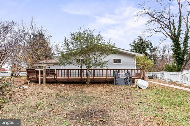 3504 WAKEFIELD ST, Colonial Beach, VA 22443