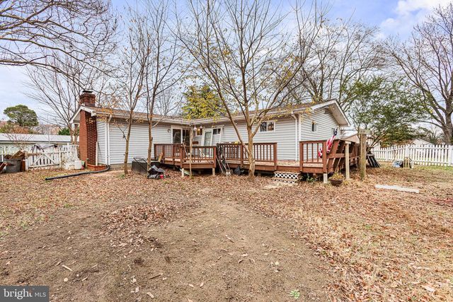 3504 WAKEFIELD ST, Colonial Beach, VA 22443