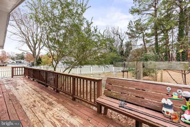 3504 WAKEFIELD ST, Colonial Beach, VA 22443