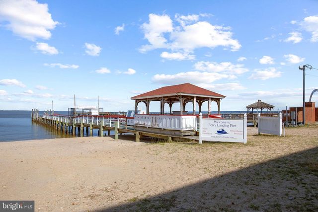 3504 WAKEFIELD ST, Colonial Beach, VA 22443