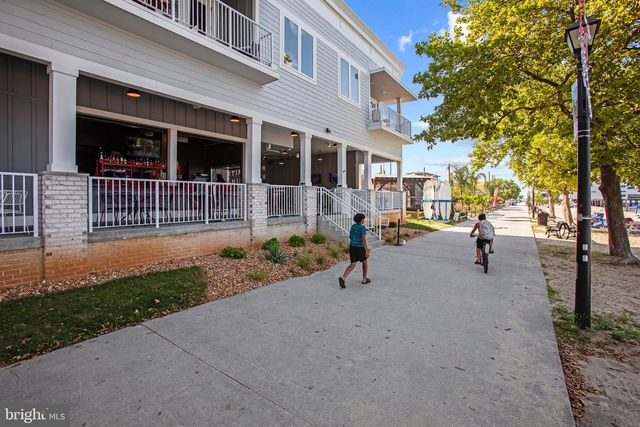 3504 WAKEFIELD ST, Colonial Beach, VA 22443