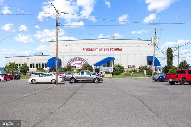 3504 WAKEFIELD ST, Colonial Beach, VA 22443