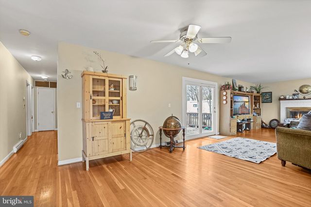 3504 WAKEFIELD ST, Colonial Beach, VA 22443