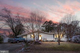 3504 WAKEFIELD ST, Colonial Beach, VA 22443