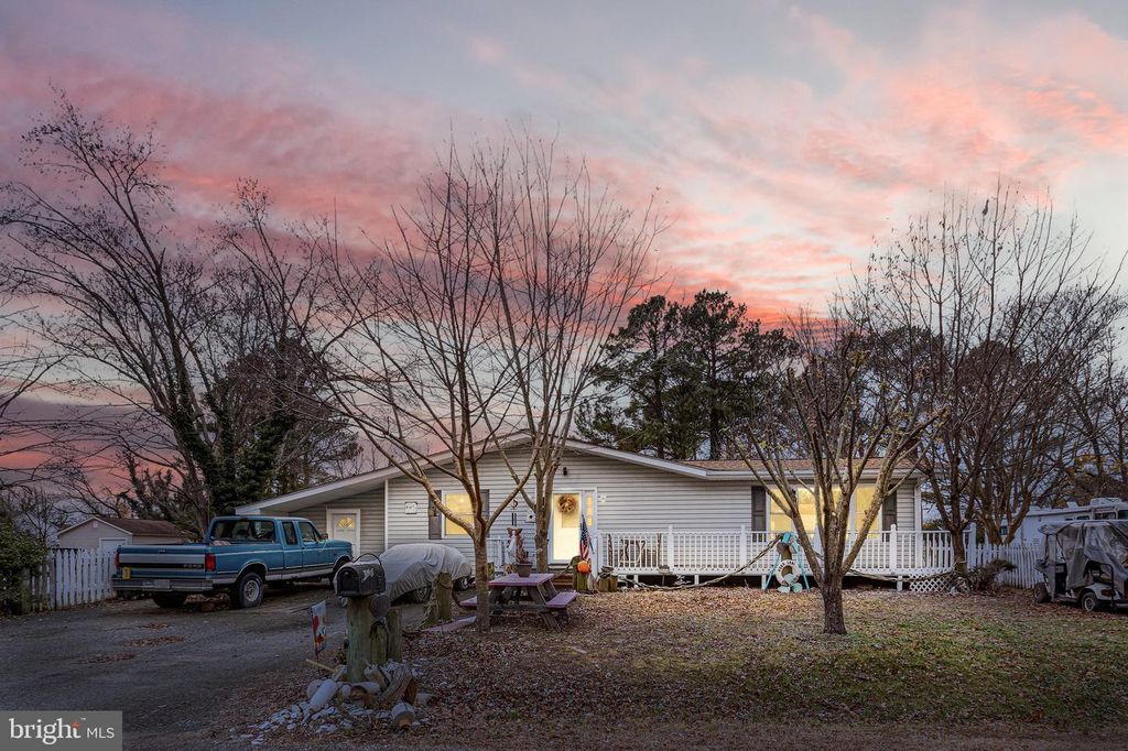 3504 WAKEFIELD ST, Colonial Beach, VA 22443