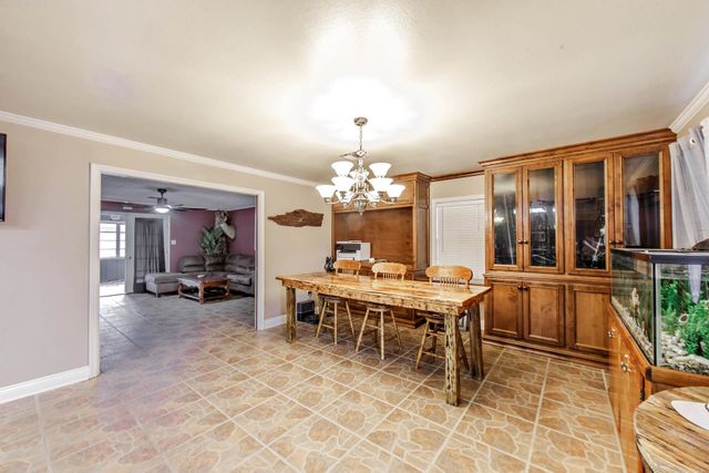 2410 Karen St, Thibodaux, LA 70301